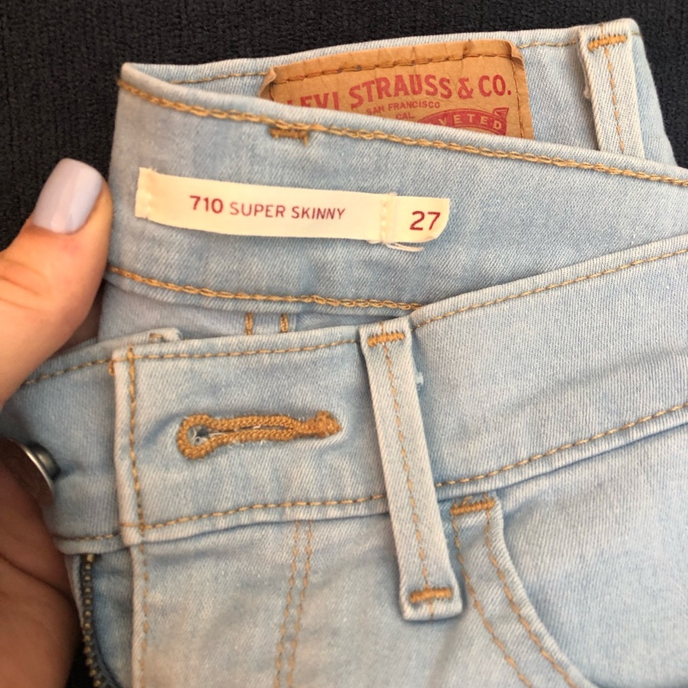 Levi 710 Super Skinny Lightwash Denim/Jeans
